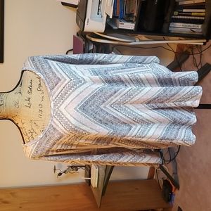 Maurices pink/gray print sweater size 2X